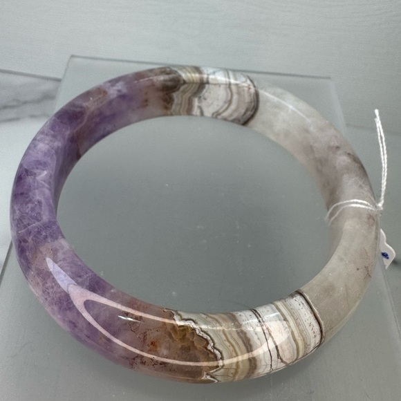 Amethyst Agate Hard Bangle - 60.7mm - Picture 9 of 10